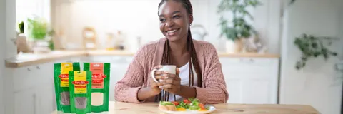 The Ultimate Guide to Hormonal Balance: How Naturalli Superfoods Can Support Your Cycle